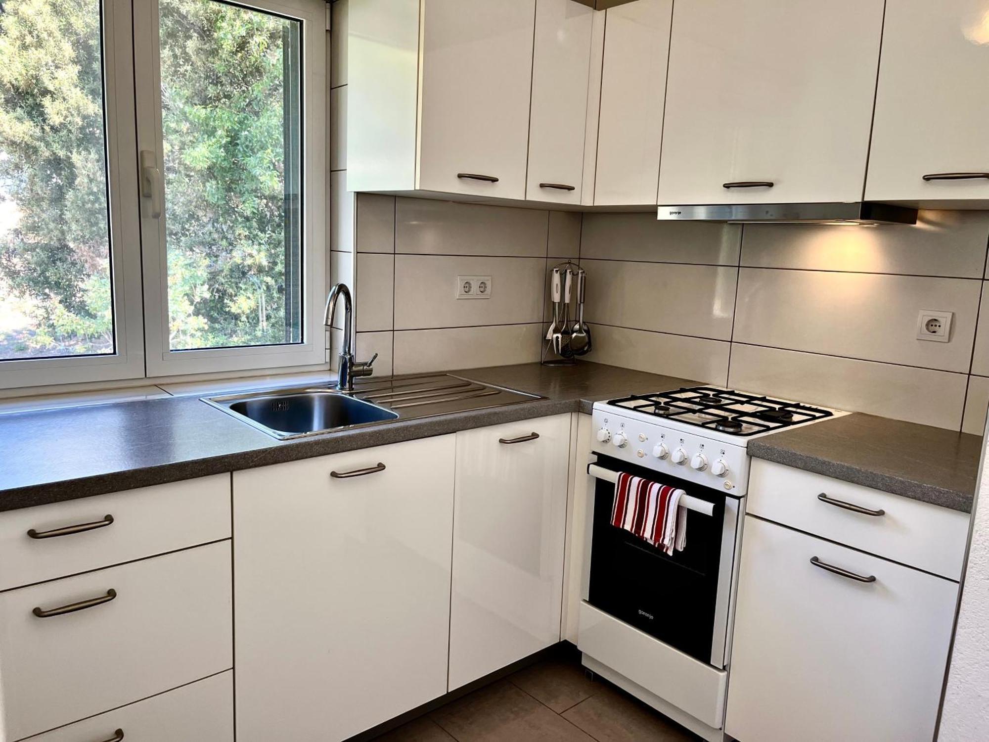 Paradise Apartments - Robinson Getaway Gdinj Экстерьер фото