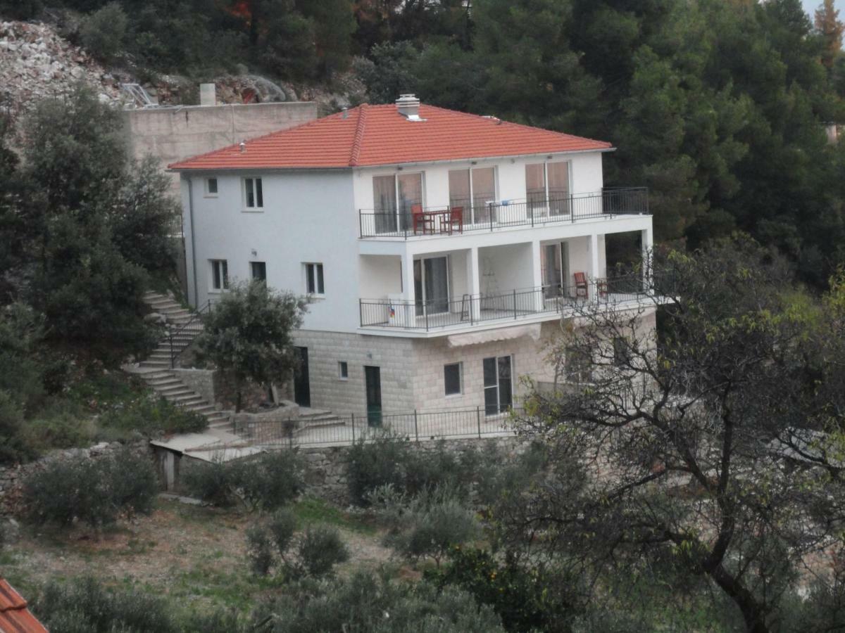 Paradise Apartments - Robinson Getaway Gdinj Экстерьер фото
